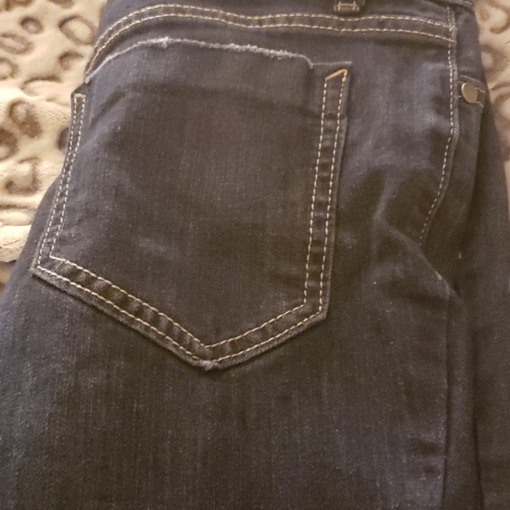 Capris - Picture 2 of 4